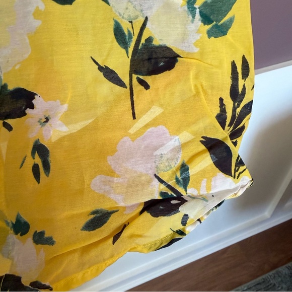 Ann Taylor Yellow Floral Top - Picture 5 of 8
